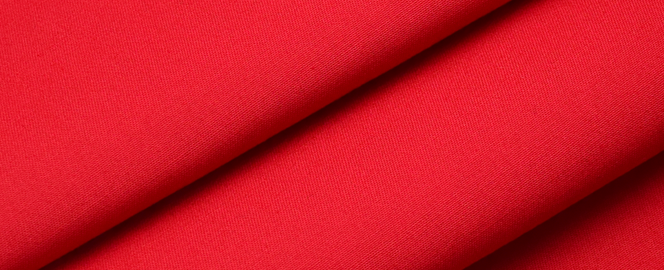 В наявності Уніформа 160 Преміум в червоному, бордовому та кораловому кольорах